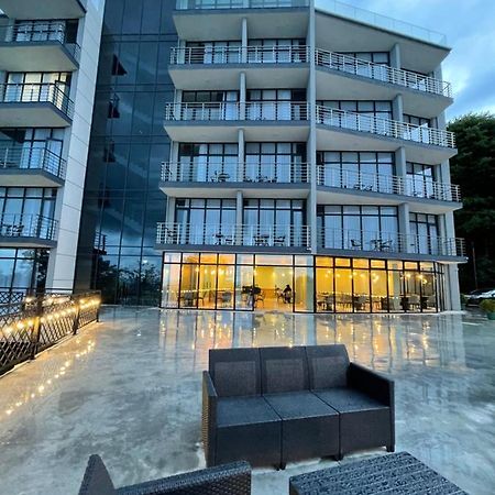 Hotel Biota Квариати Екстериор снимка